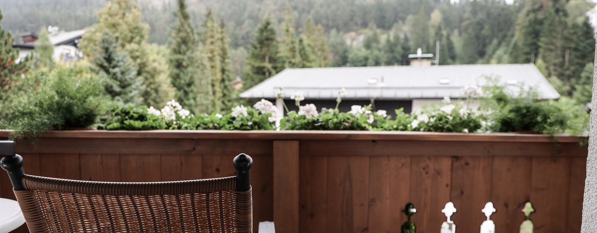 Balkon mit Aussicht im Doppelzimmer Standard mit Wohnbereich