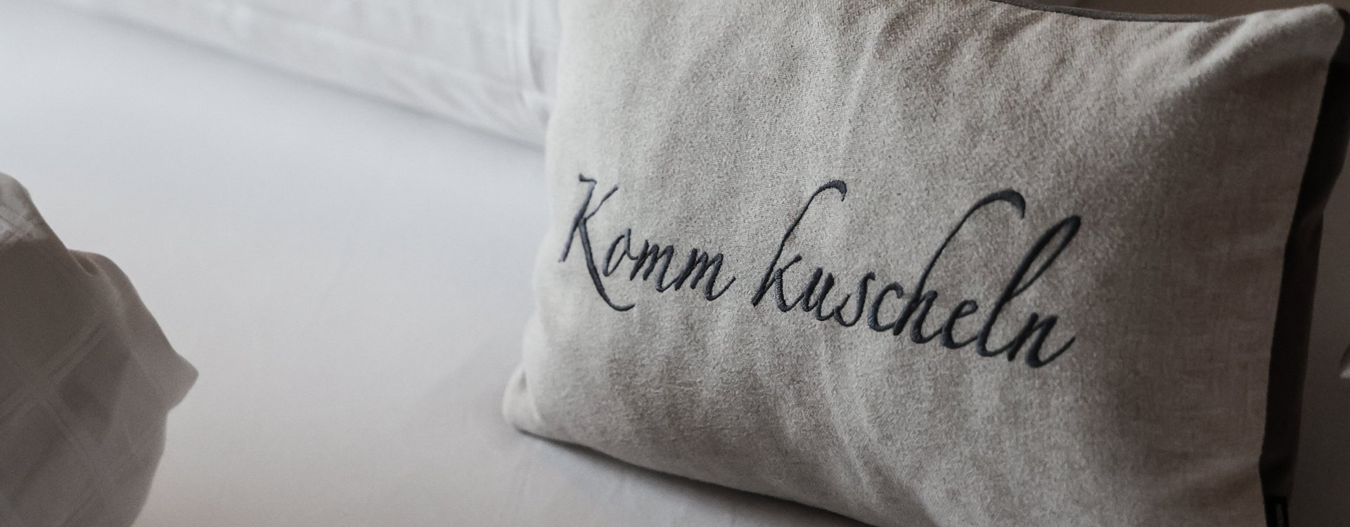 Kuschelkissen im Appartement Bergzeit