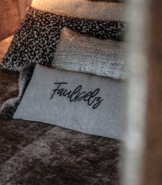 Kuschelkissen Faulpelz
